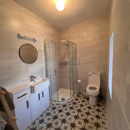 Bunowen, Louisburgh, Walk To The Beach! * Louisburgh