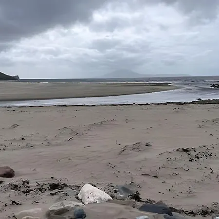 Bunowen, Louisburgh, Walk To The Beach! *