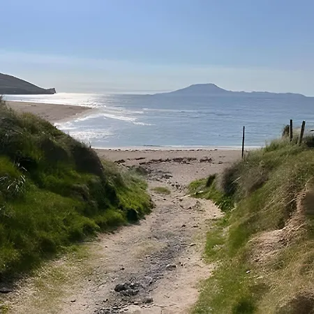 Сasa de vacaciones Bunowen, Louisburgh, Walk To The Beach!