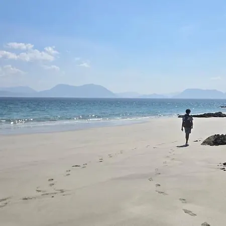 Bunowen, Louisburgh, Walk To The Beach! * Louisburgh